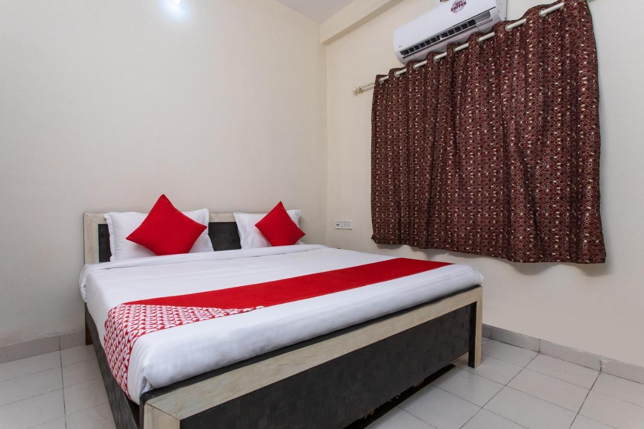 Oyo 18571 Ashoka Resort Indore Exterior foto